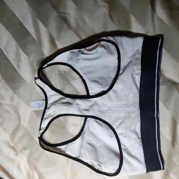 XL Kool Sports Bra no wire - Picture 2 of 3